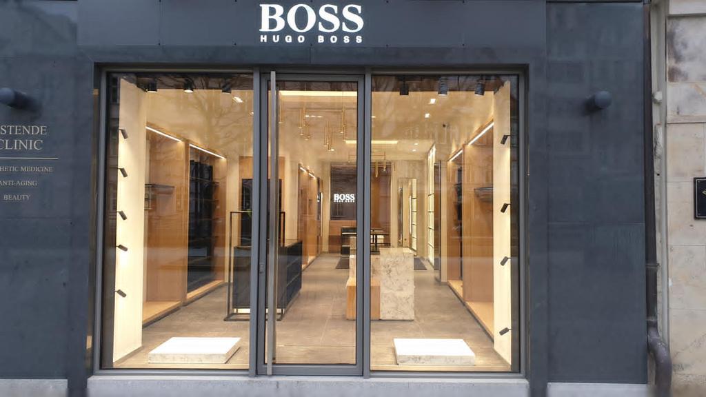 Moderní fasáda obchodního prostoru